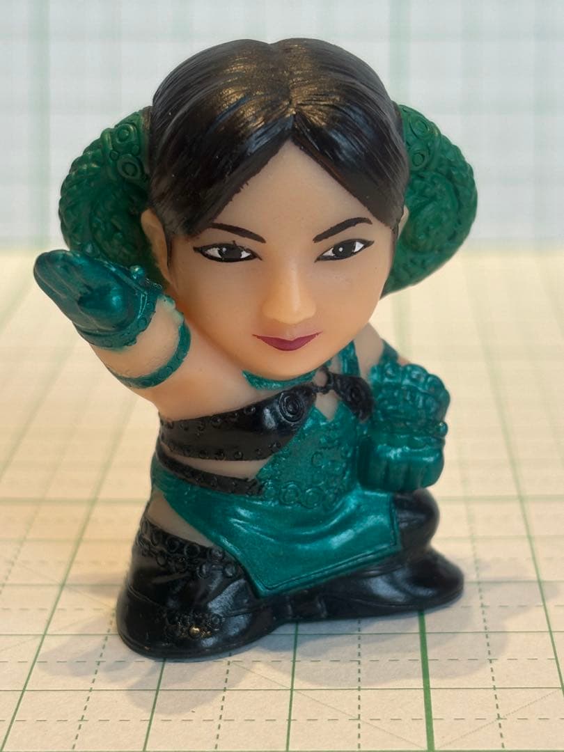 Mere Rejuu Chameleon Fist Finger Doll Gekiranger Kids Soft Vinyl Figure