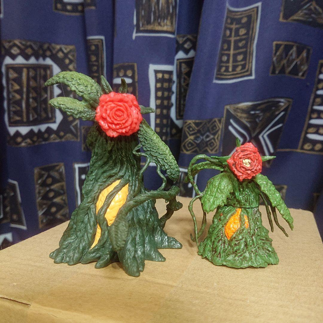 Biollante (Flower Beast Form) Mini Sofubi Figure Set