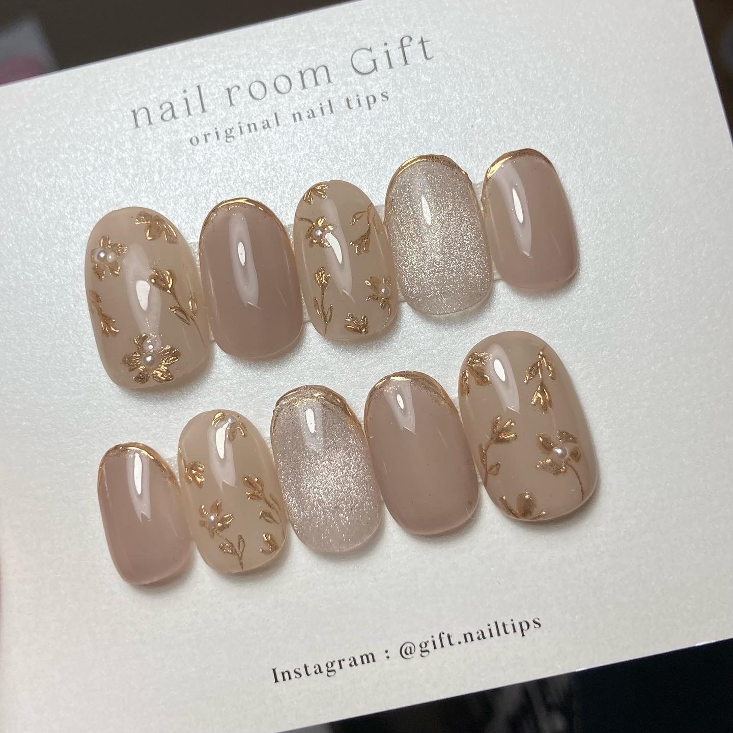 【【Resale】💐 Adultery Cute Mirror Flower♡ Small Flower Nail, Flower Nail, Flower Nail, Trendy Nail, Wedding Nail, Bridal Nail, Wedding Ceremony Nail, Bride, Pre-wedding Shoot