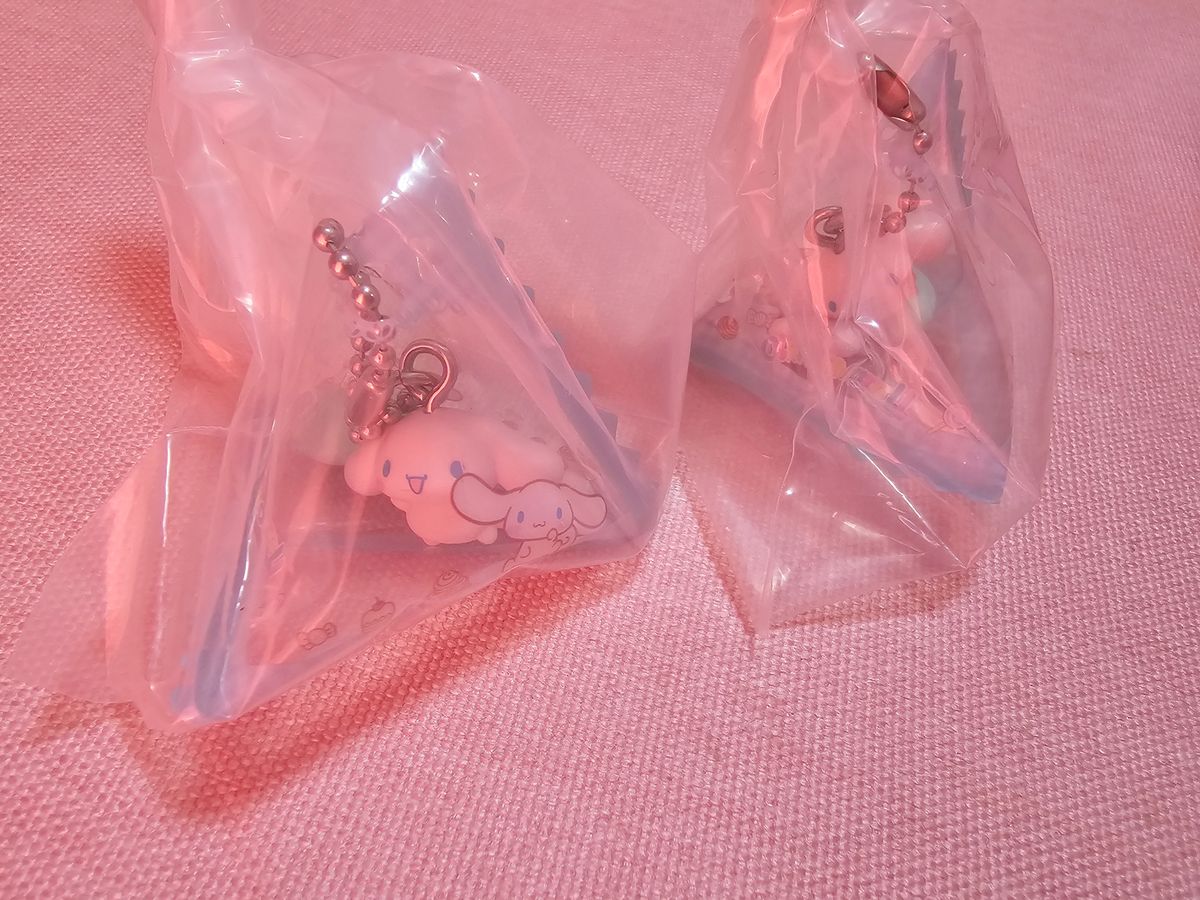 Sanrio Cinnamoroll Shaka-Shake Tetra Charm Gacha 2-Piece Set