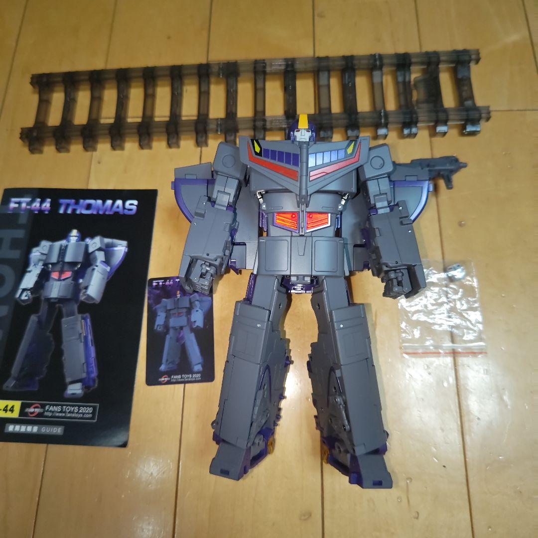 fans toys thomas 变形金刚 类似 Astrotrain 的机器人