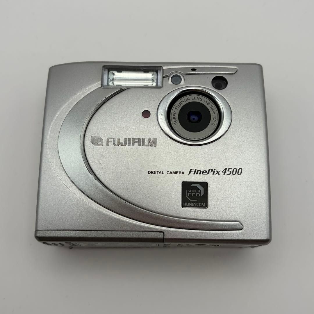FUJIFILM FinePix 4500 コンパクトデジタルカメラ シルバー