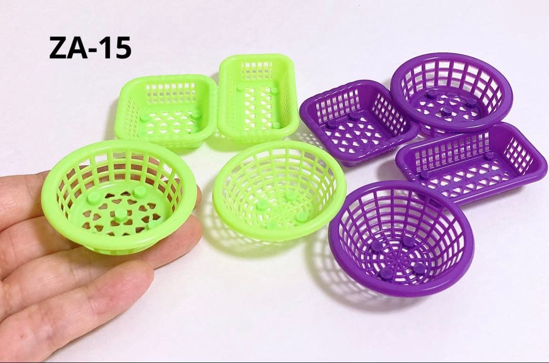 ZA-15 Miniature Strainer Basket Cage 8-Piece Set Dollhouse Play