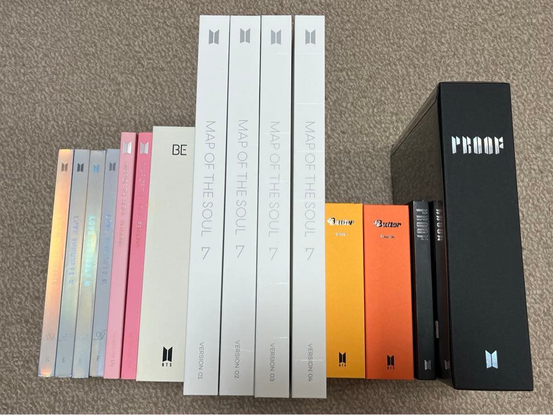 BTS专辑,CD集中销售 (部分带明信片)/ BTS albums