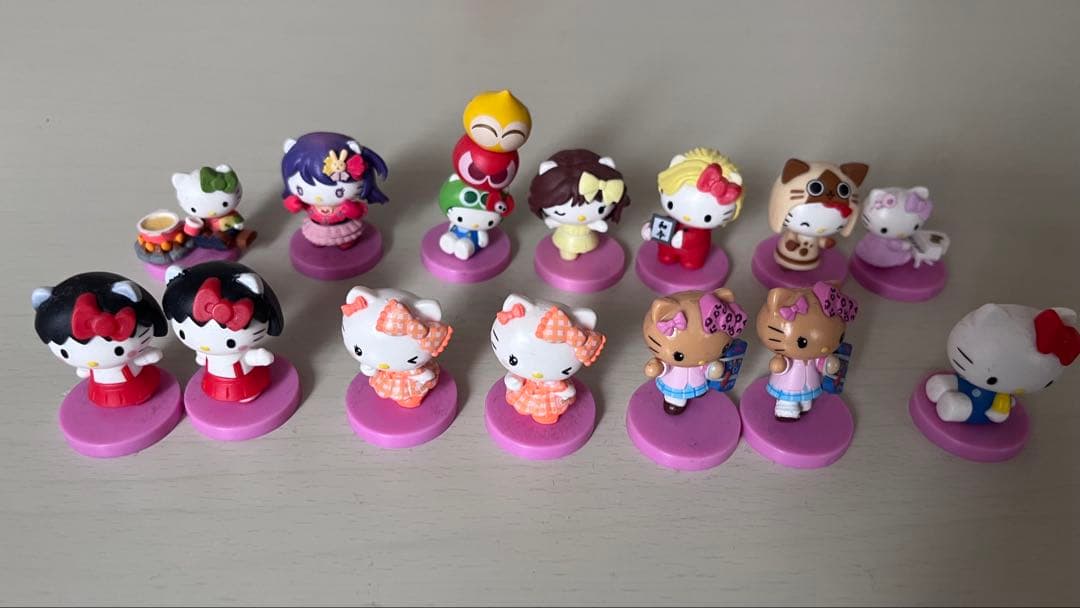 Choco Egg Hello Kitty Mini Figure 14-Piece Set