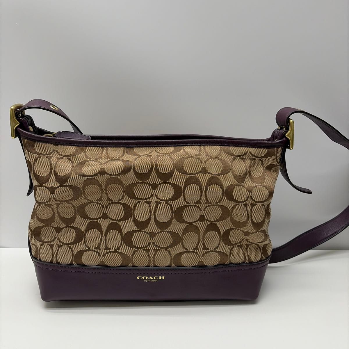 COACH Coach Signature Shoulder Bag Beige x Purple