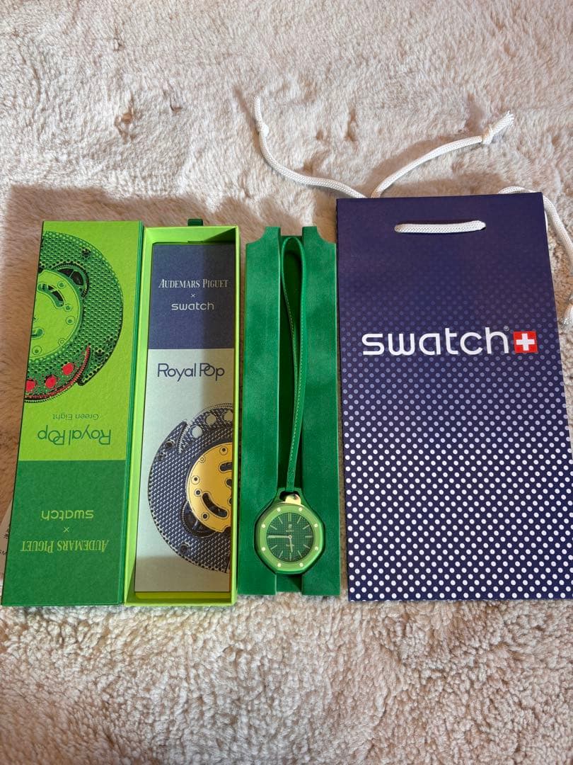 爱彼 x Swatch Royal Pop 绿色八号