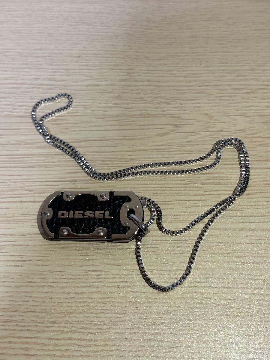 DIESEL柴油狗标签项链银色黑色标志