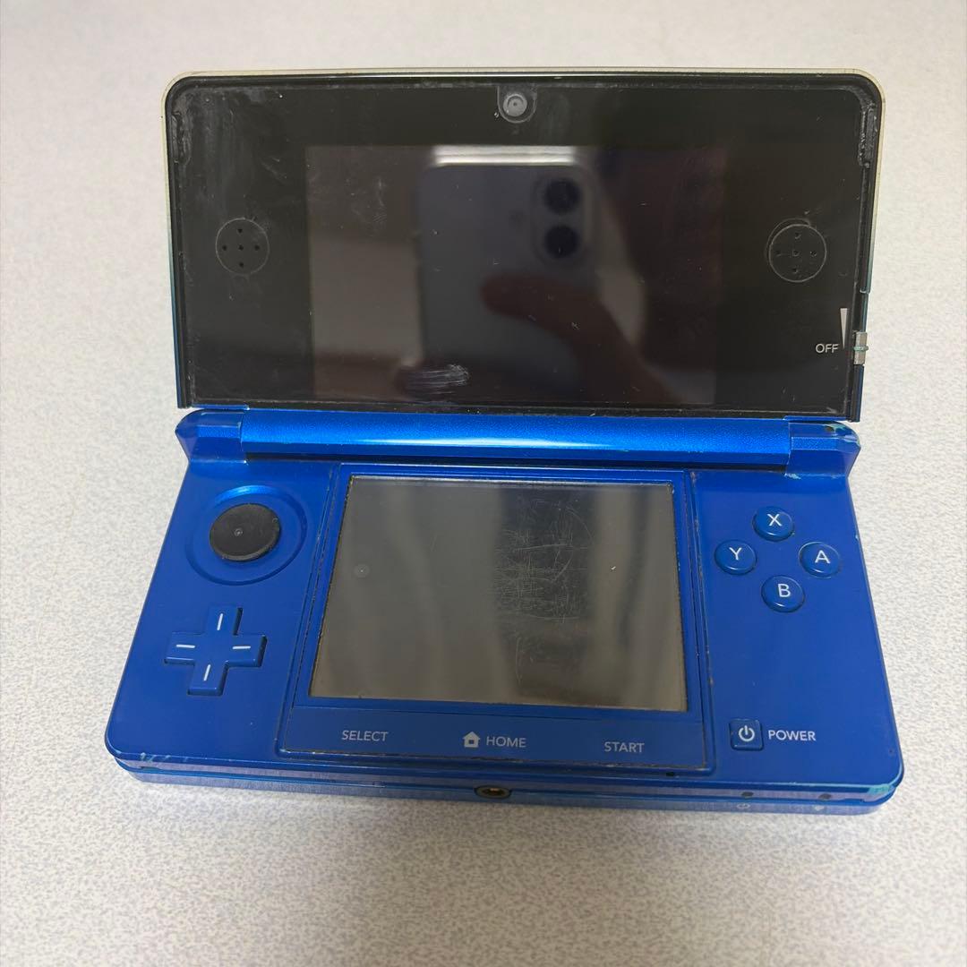 任天堂3DS主机 蓝色 等级：垃圾品 动作未确认