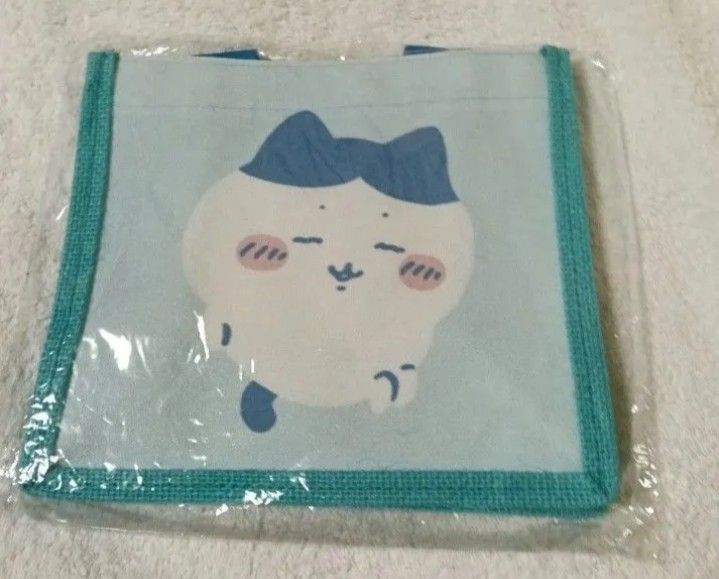 We do not negotiate prices. Taiwan exclusive, overseas item: bag, eco-bag, tote bag, Chiikawa design, Hachiware pattern, light blue.