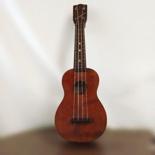复古尤克里里 PIRLES NO.40 木制 尤克里里 高音尺寸 棕色系