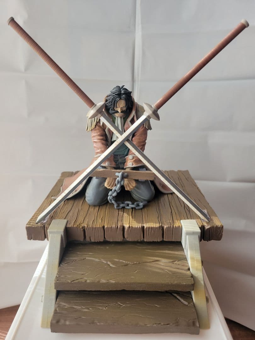 Ichiban Kuji One Piece Gol D. Roger Figure Last One Prize