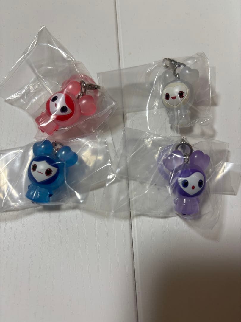 TWICE LOVELYS Mejirashi Accessories 4-Piece Set Gacha