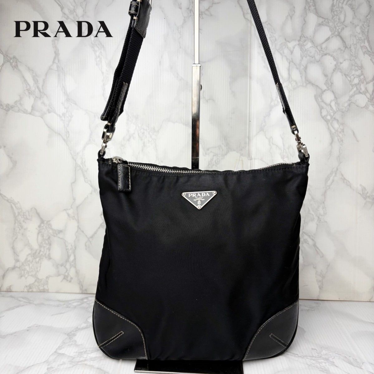 061极美品PRADA普拉达挎包斜挂黑色三角标志