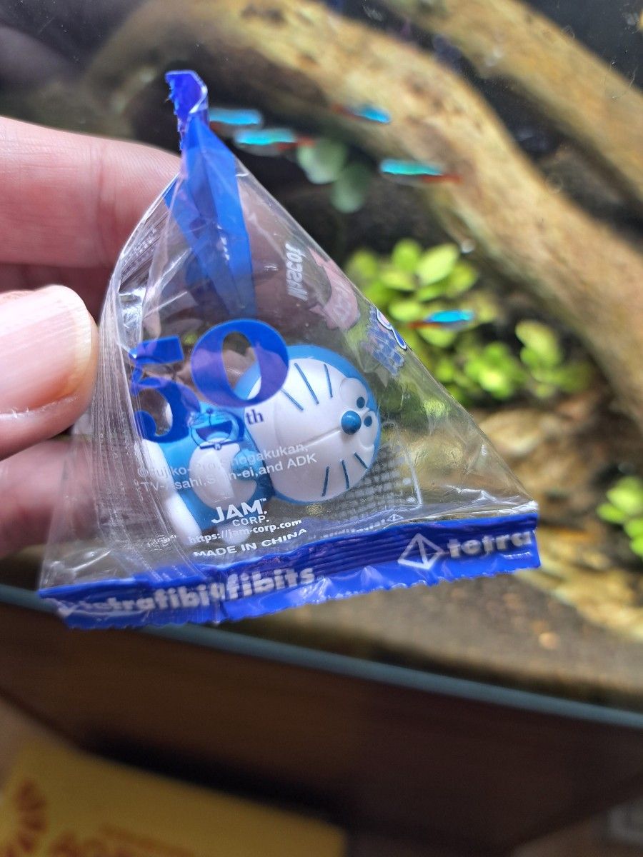 新品未开封哆啦A梦吉祥物手办50周年TetraBit