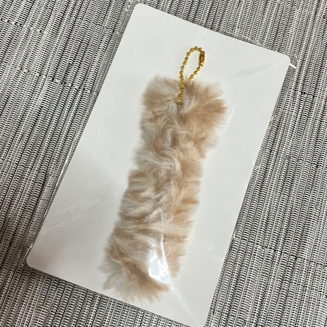 ★猫的尾巴毛茸茸的