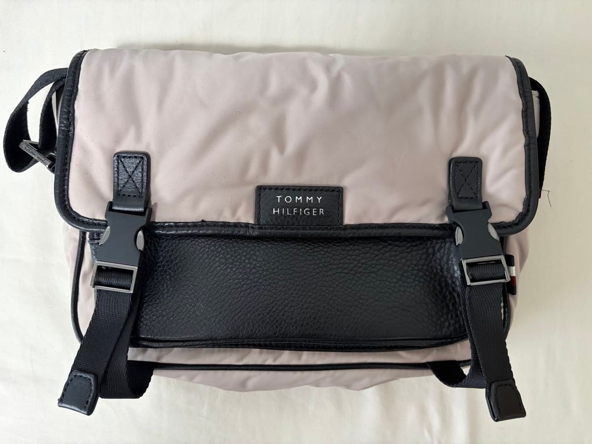 【訳あり ジャンク】TOMMY HILFIGER トミー ヒルフィガー ショルダーバッグ メッセンジャーバッグ