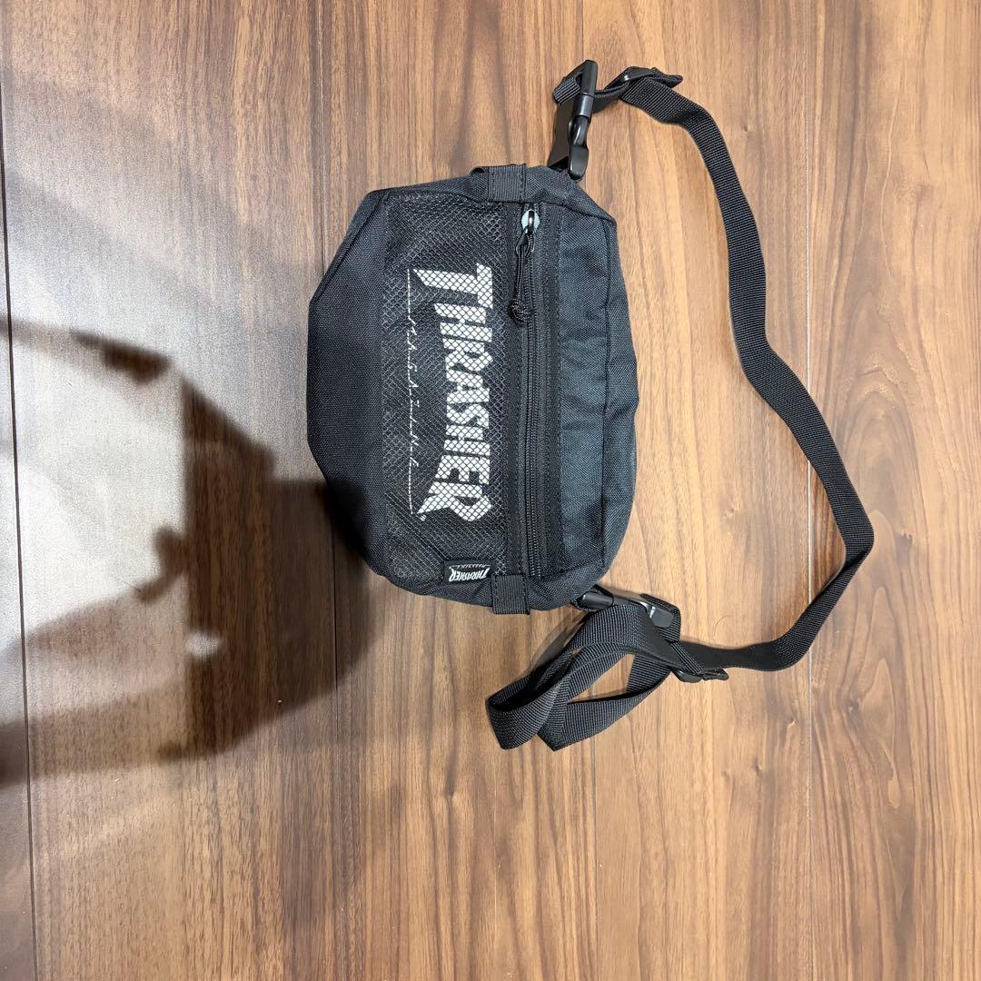 THRASHER Slasher 斜挎包 腰包 黑色