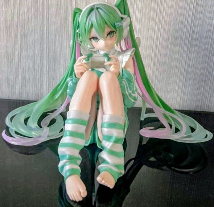 初音未来 手办 游戏手柄 仅含手办