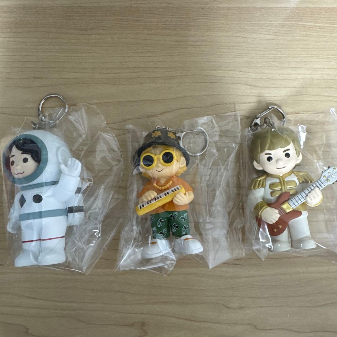 Mrs. GREEN APPLE Wonder Museum Keychain 3-Piece Set