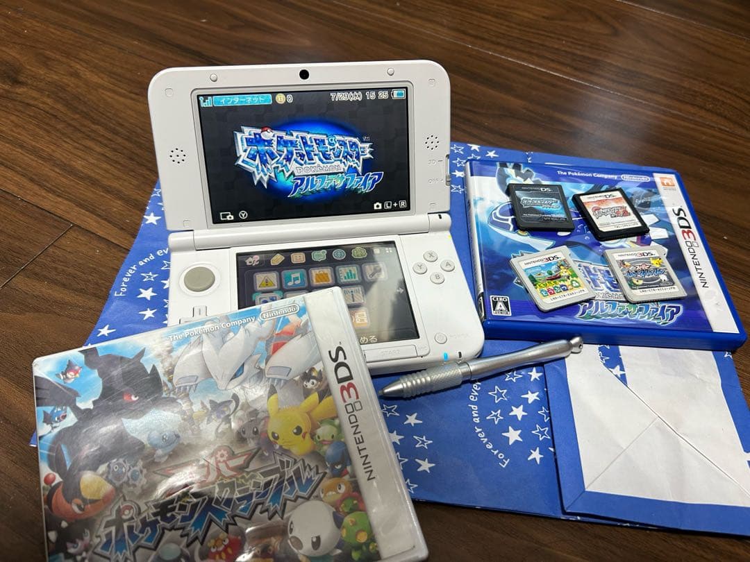 【已确认美品动作】任天堂3DS LL本体白色软件套装