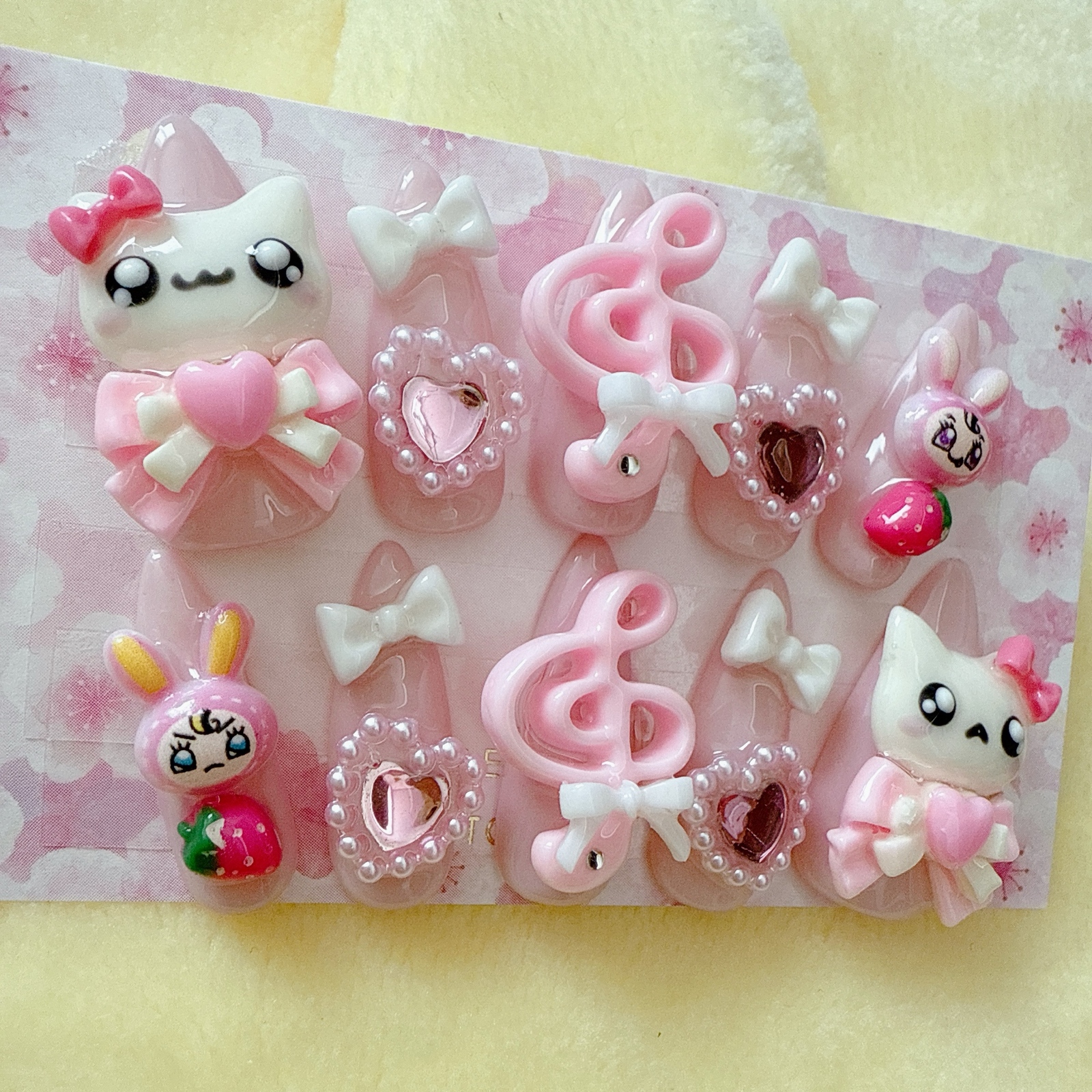 [In Stock] Heisei-era Girl Mass-Produced Yume-Kawaii Gal Strawberry Milk Mezzo Piano Pink Nail Tips