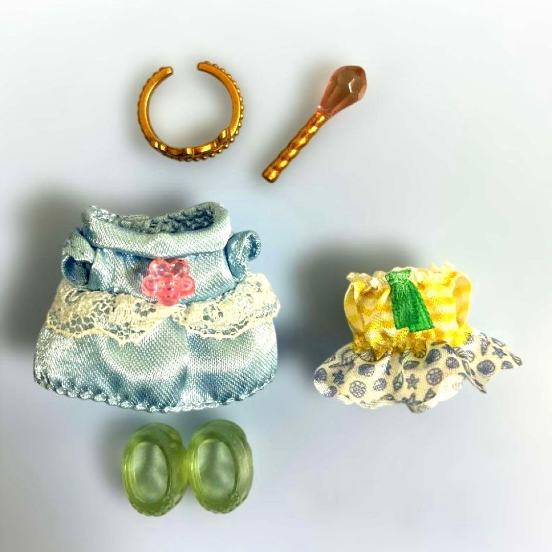 Sylvanian Families Official Baby Outfit Set with Tiara and Staff Accessories