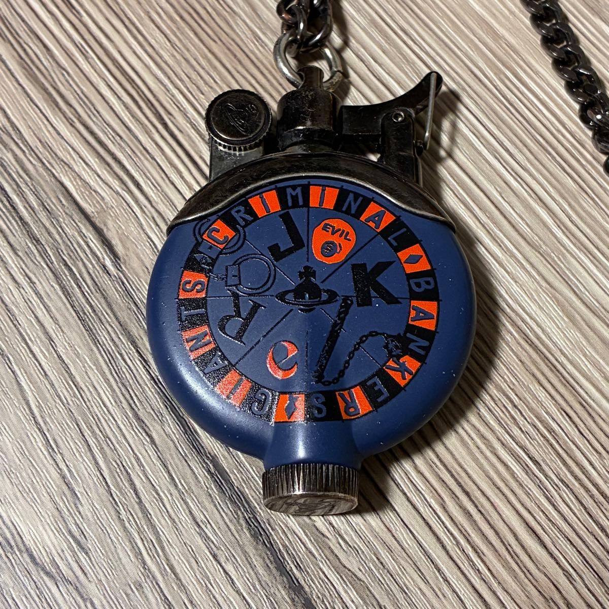 Vivienne Westwood 项链打火机