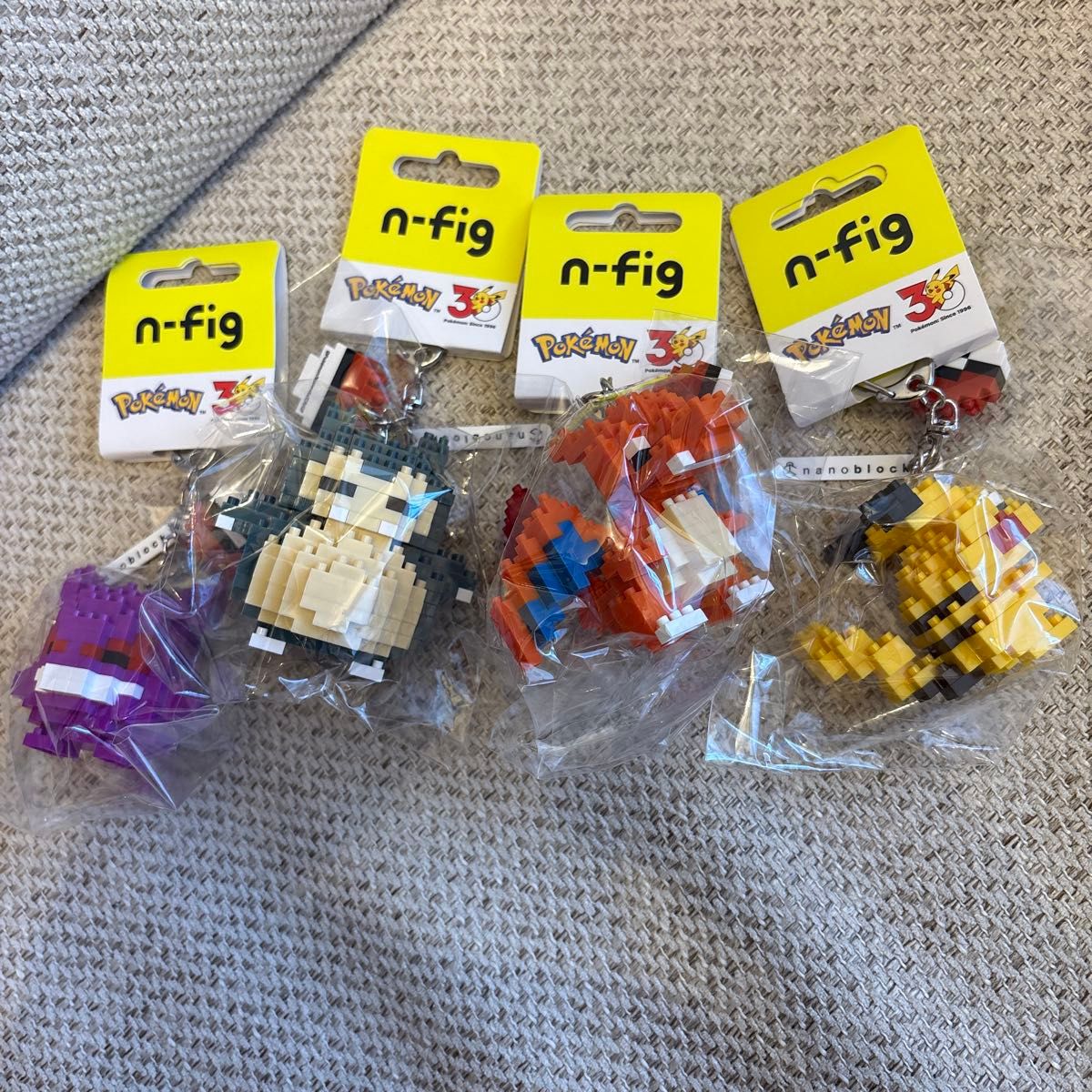 宝可梦 n-fig 4个套装 卡比兽 喷火龙 皮卡丘 耿鬼
