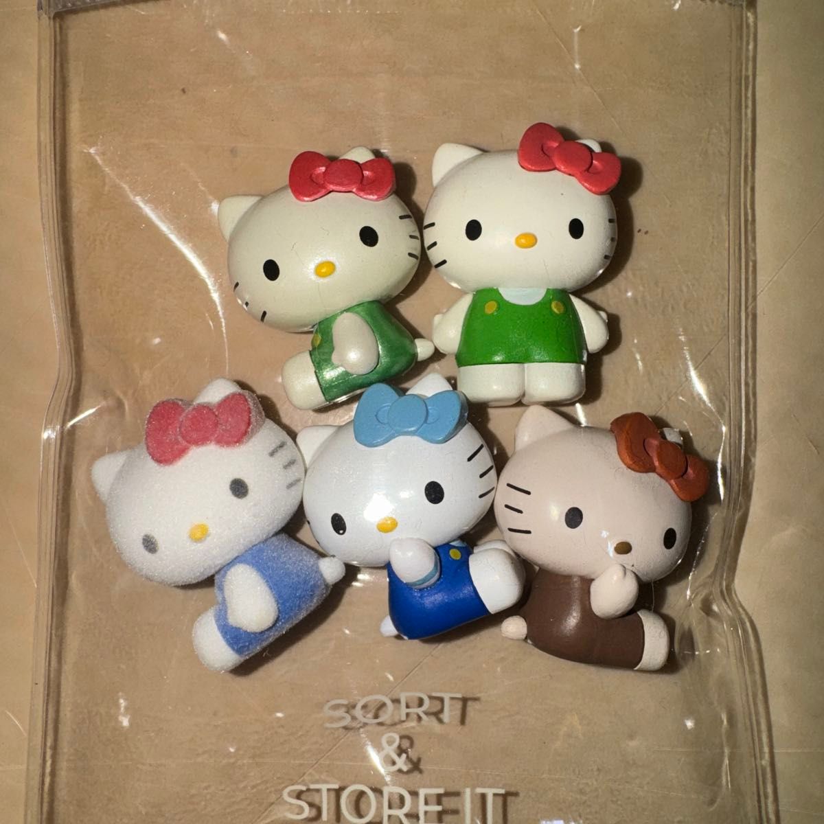 Hello Kitty 惊喜混合系列手办 5个套装 Sanrio