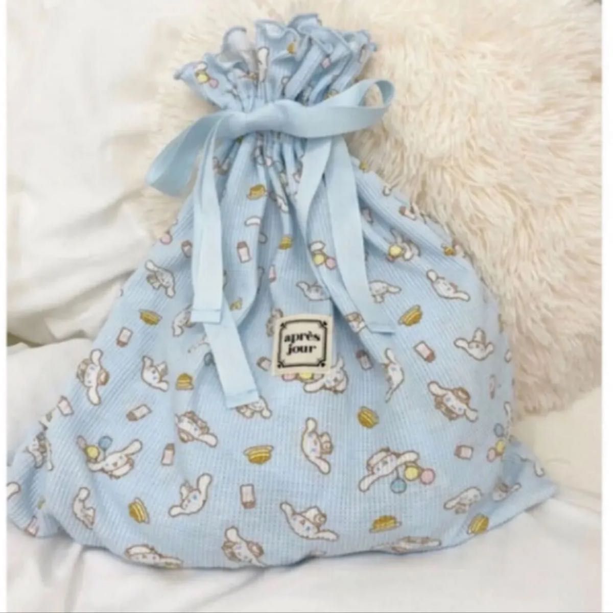 apres jour 大耳狗 束口袋 收纳包 衣物袋 Cinnamoroll Apres Jour 大耳狗 Sanrio