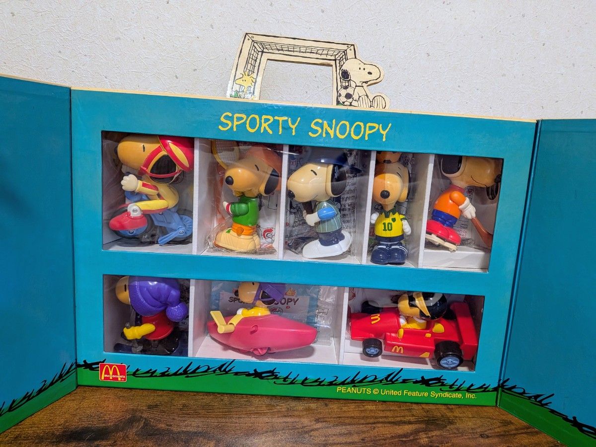 McDonald's Snoopy Figure Sporty Snoopy 8-Piece Set