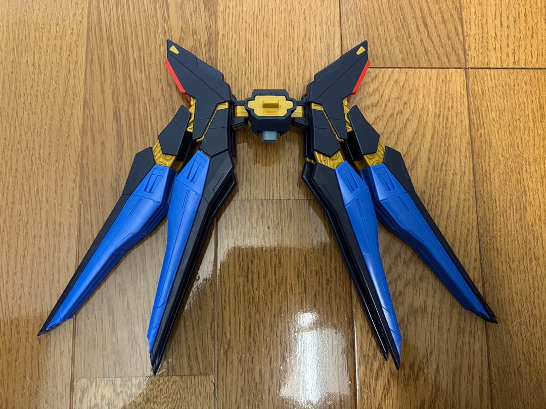 MG 1/100罢工自由高达背包