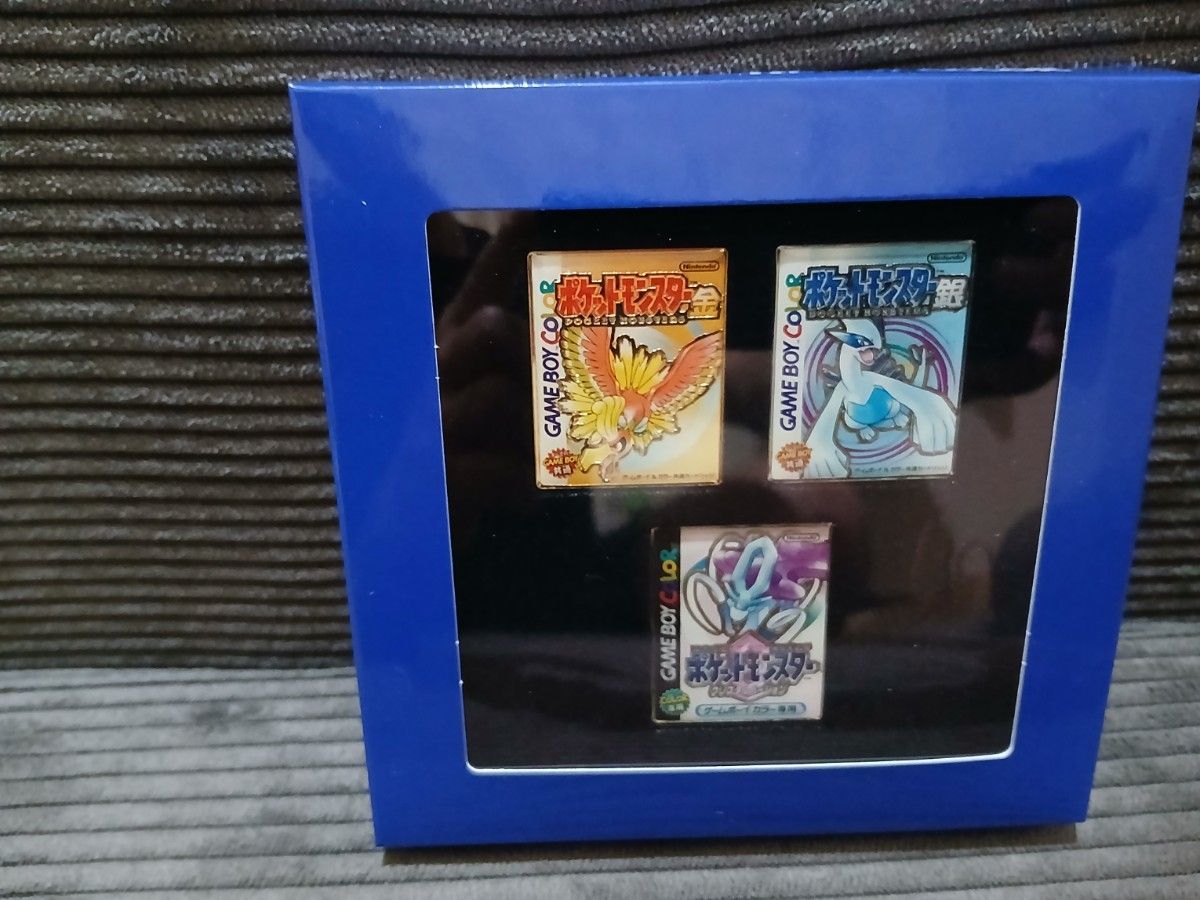 ポケモン30周年記念ピンズ 金銀クリスタルバージョン