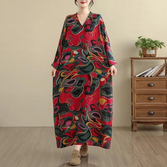 复古花纹V领亚麻连衣裙，女士早秋宽松大码遮肚显瘦长袖棉麻长款