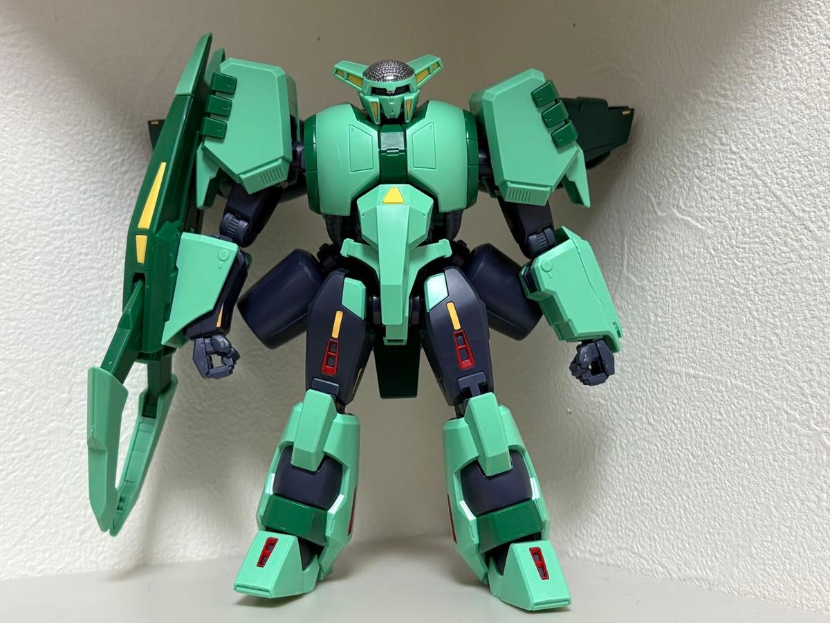 HG 1/144 博利诺克·萨曼