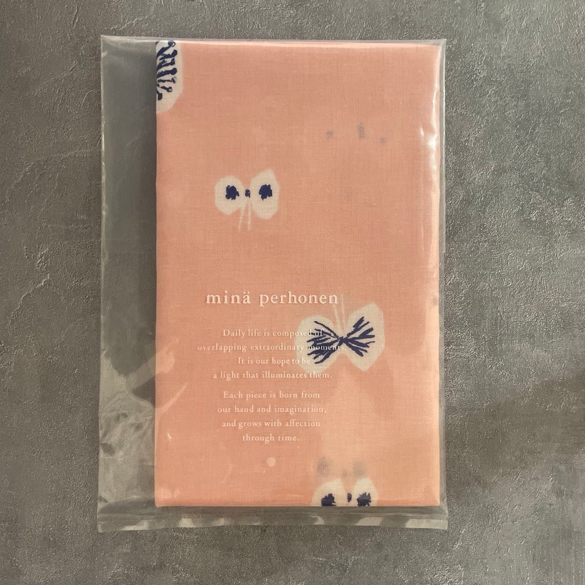 Mina Perhonen 手帕 hana hane 全新