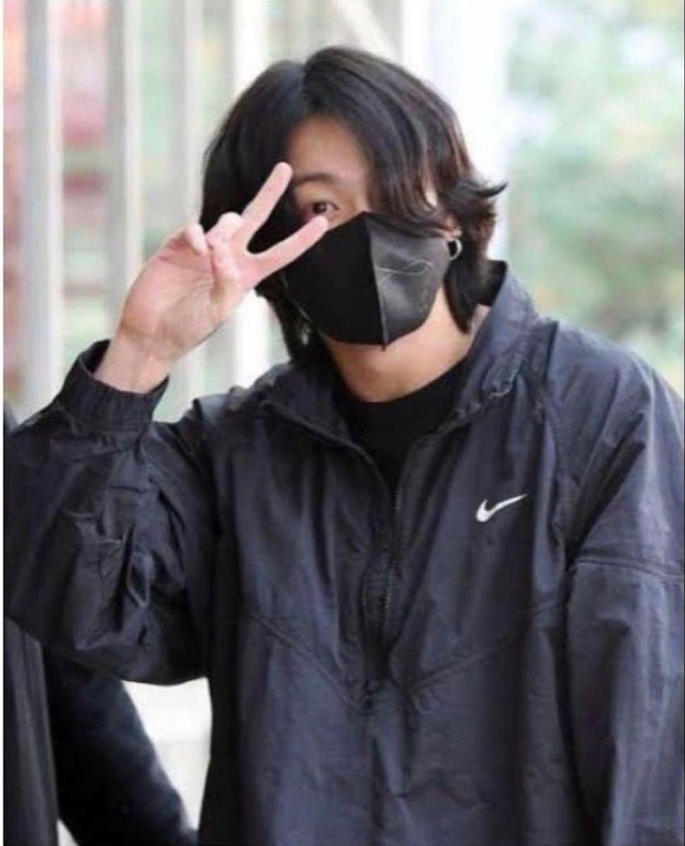 BTS 田柾国同款 NIKE STUSSY Windrunner夹克 S