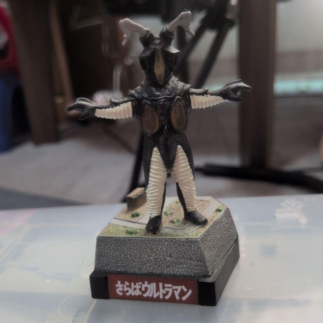 Zetton Diorama Figure Farewell to Ultraman