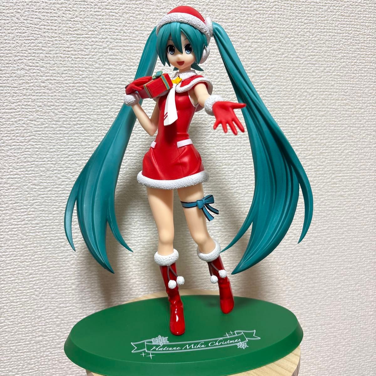 初音未来 手办 圣诞版本