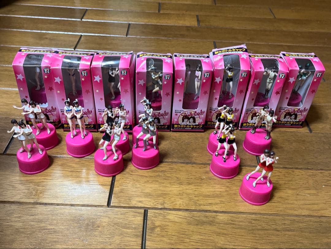 Pink Lady Singing Bottle Caps, 8 Types, Non-Sale Item, Seven-Eleven Exclusive, Vintage