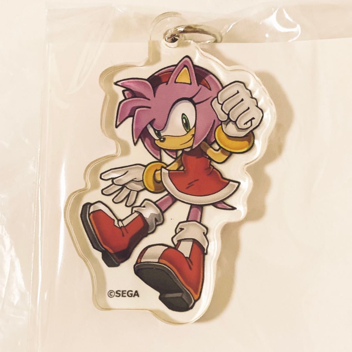 ソニックザヘッジホッグ　エミー　アクリルチャーム　Sonic the Hedge 公式　SEGAセガ　 アクリルキーホルダー　1個