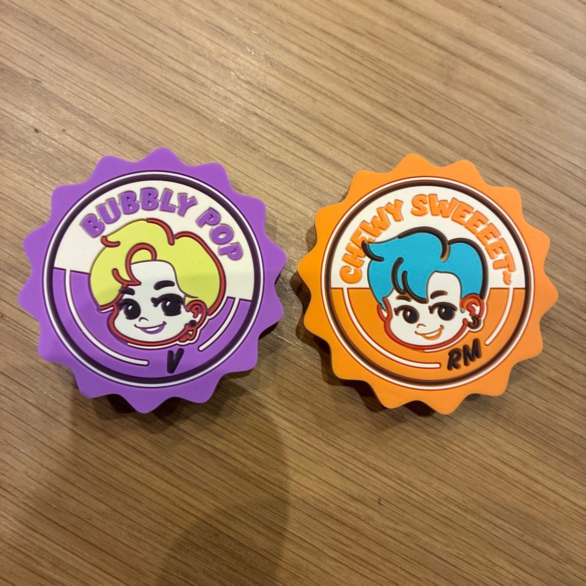 BTS BT21 膨胀式手机握持器 V RM 2个装
