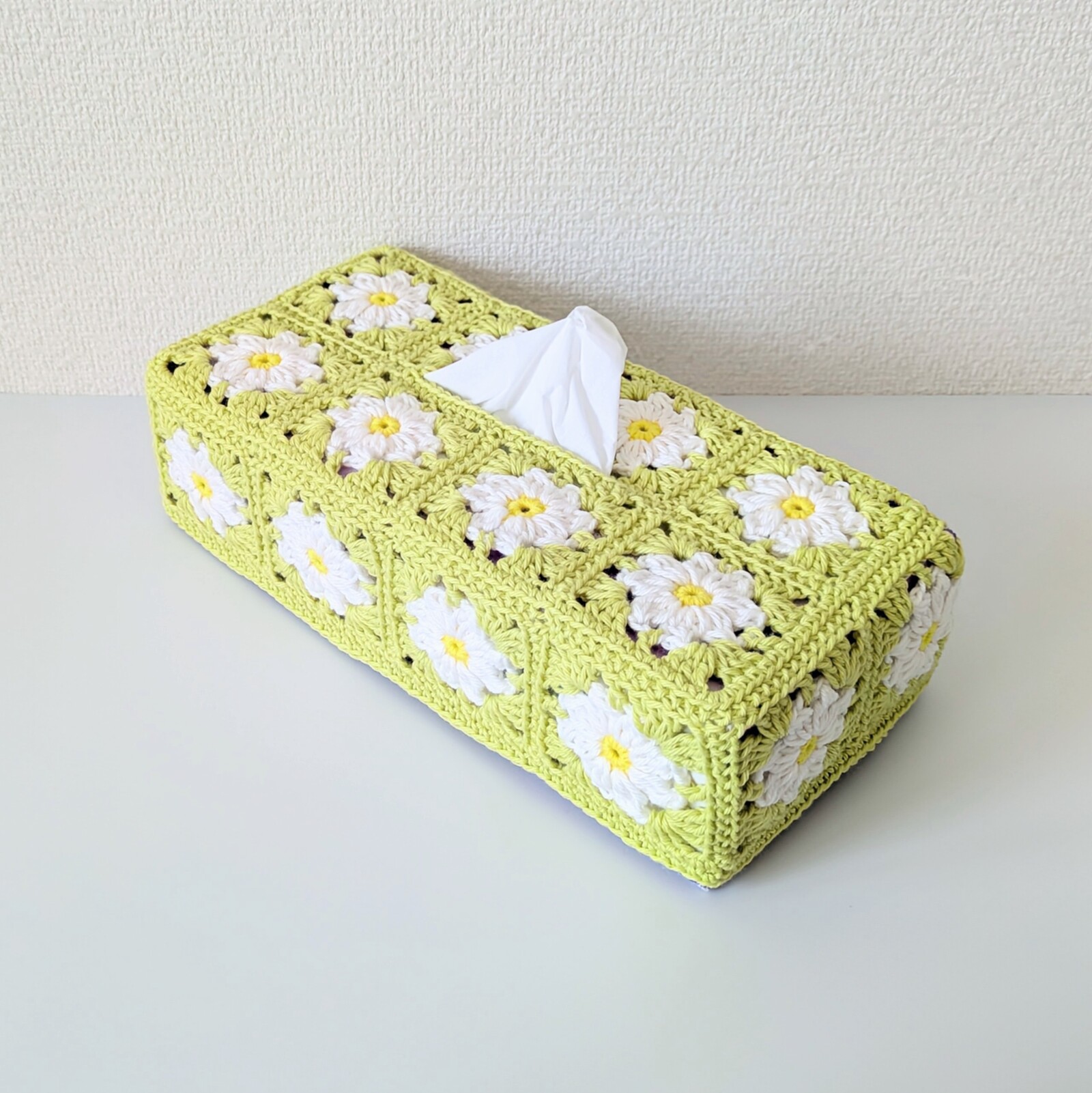 Tish box封面花田薄荷绿色 & off白色普通棉钩针编织