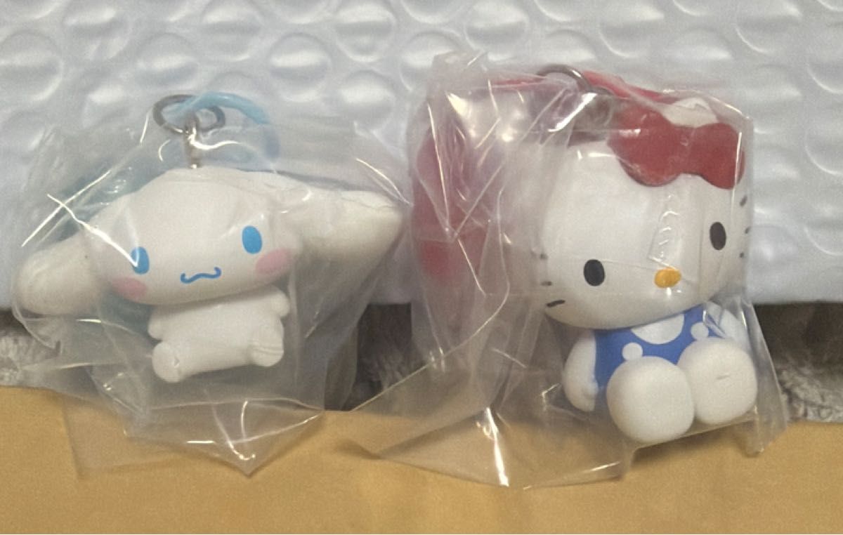 Sanrio Kara and Mascot Hello Kitty Cinnamorols 2 pieces set