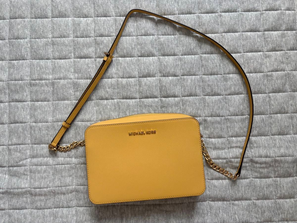 MICHAEL KORS Michael Kors Shoulder Bag Yellow with Chain