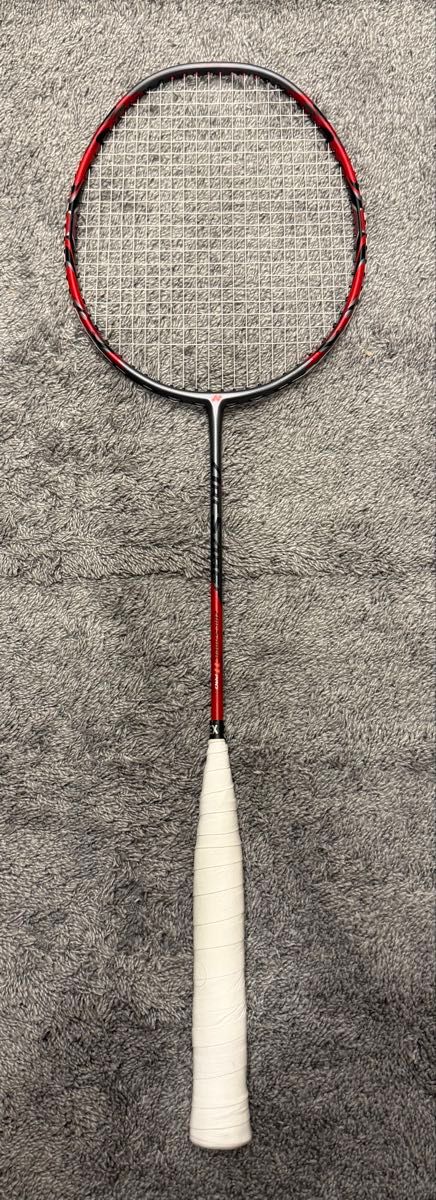 YONEX ark saber 11职业羽毛球拍