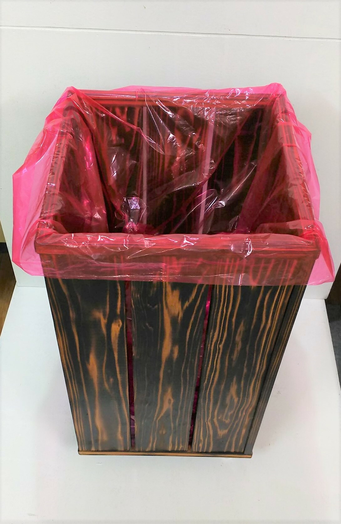 可完整容纳垃圾袋（烧杉木）柿漆涂饰垃圾桶（无盖）
