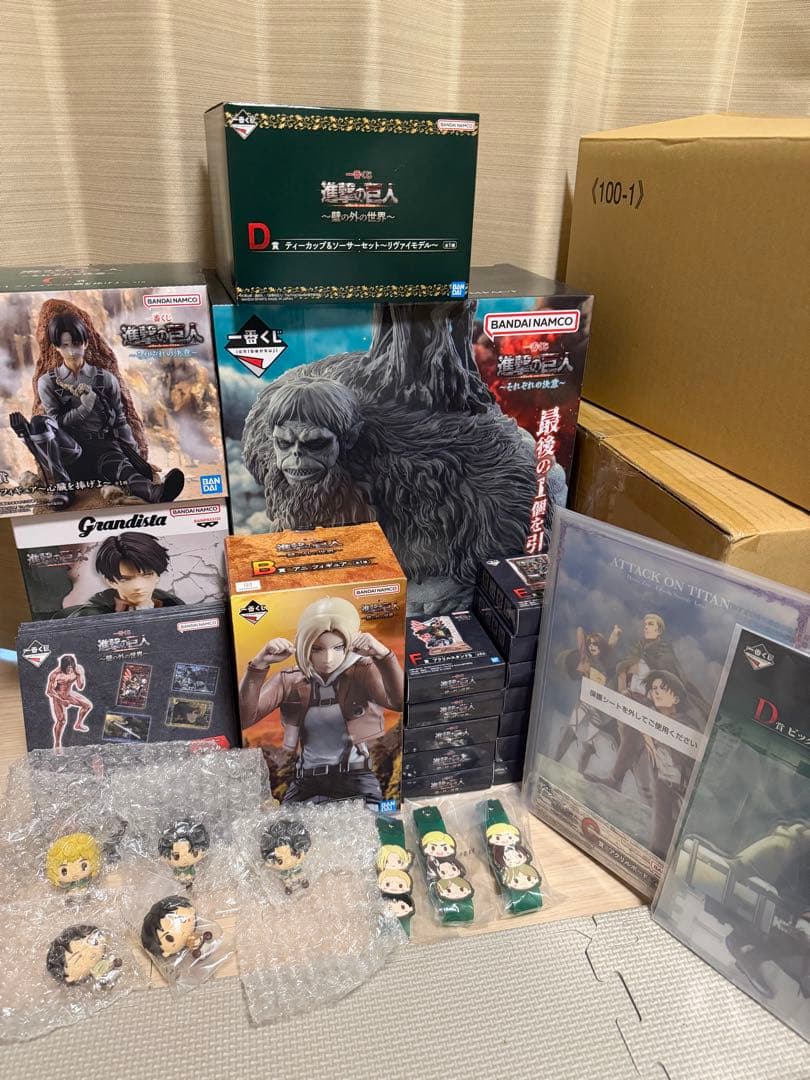 進撃の巨人 一番くじ グッズ フィギュア
