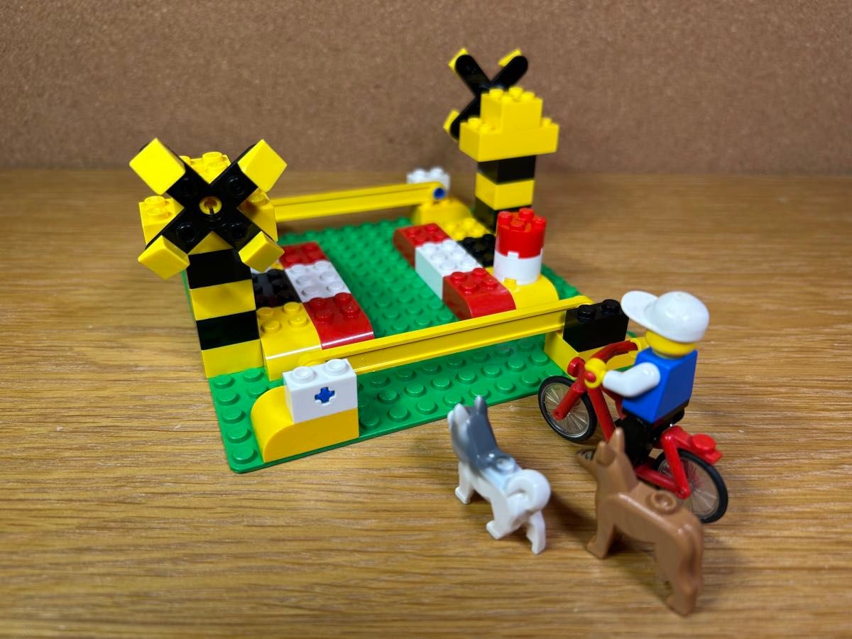 [NEW] [Limited Quantity] LEGO LEGO Railroad crossing miniature set A (with base plate)
